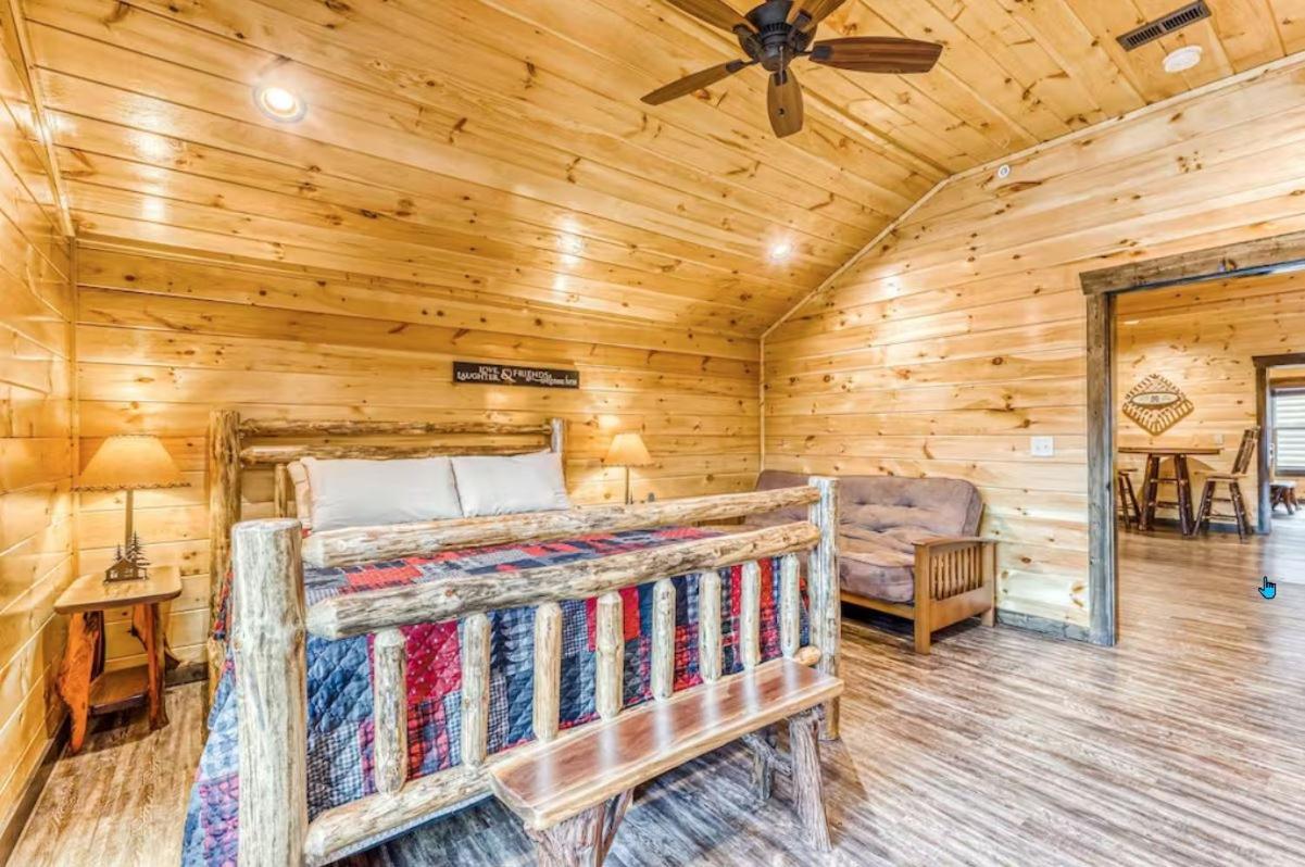 The Great Dogwood Manor By Stony Brook Cabins Gatlinburg Exteriör bild