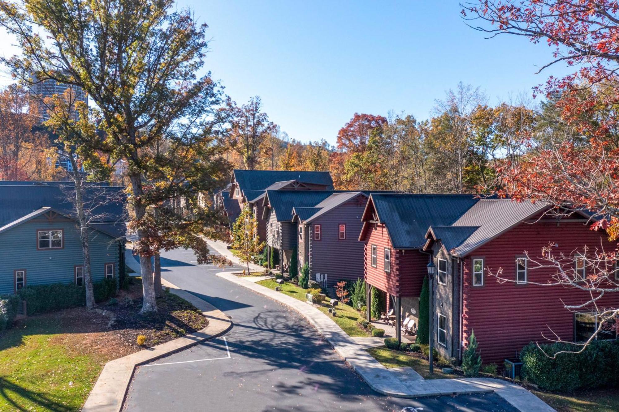 The Great Dogwood Manor By Stony Brook Cabins Gatlinburg Exteriör bild