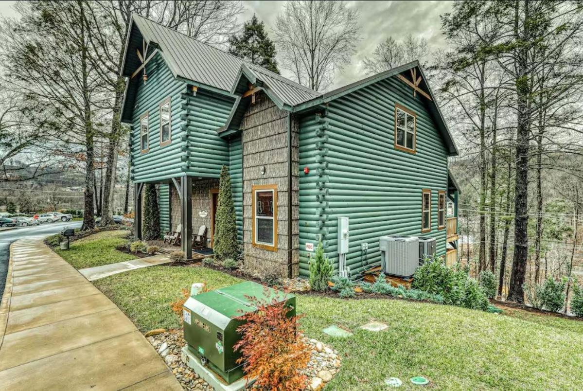 The Great Dogwood Manor By Stony Brook Cabins Gatlinburg Exteriör bild